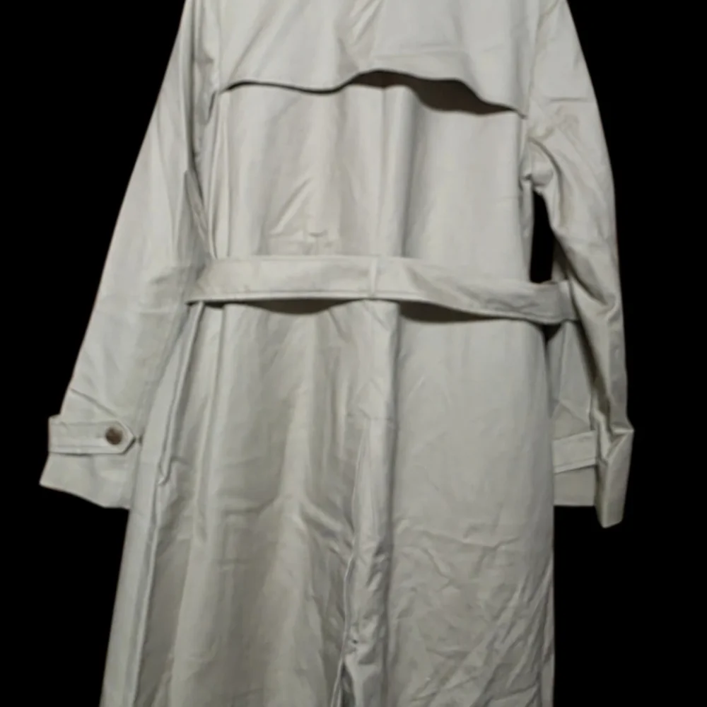 Liz Claiborne Classic Beige Trench Coat - Picture 2 of 6